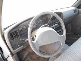 1994 TOYOTA TRUCK BASE STD CAB WHITE 2.4L AT 2WD Z17796